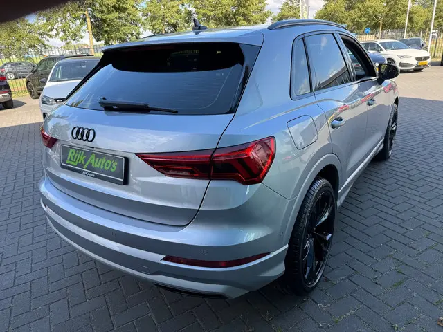 Audi Q3 35 TFSI * Leder * 360 Camera * Keyless 2020 Benzine 8