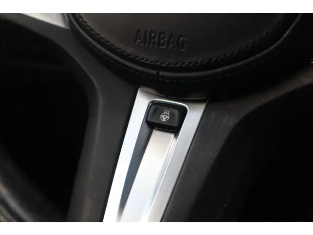 BMW 3 Serie M-Sport 2022 Hybride Benzine 21