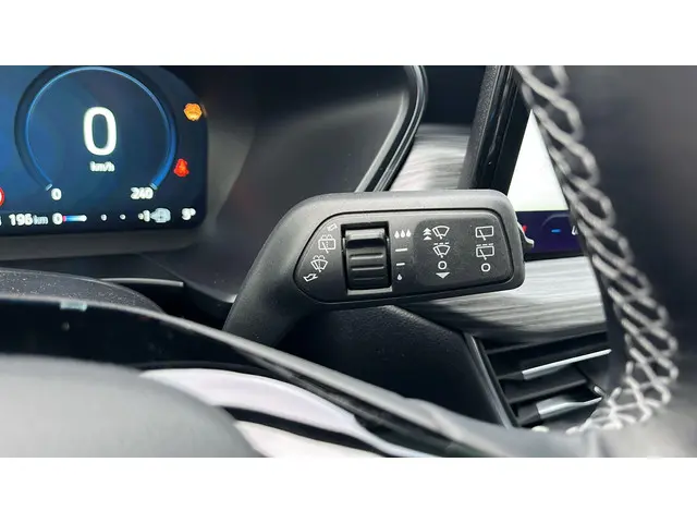 Ford Kuga 2.5 FHEV Active X 2024 Hybride Benzine 34