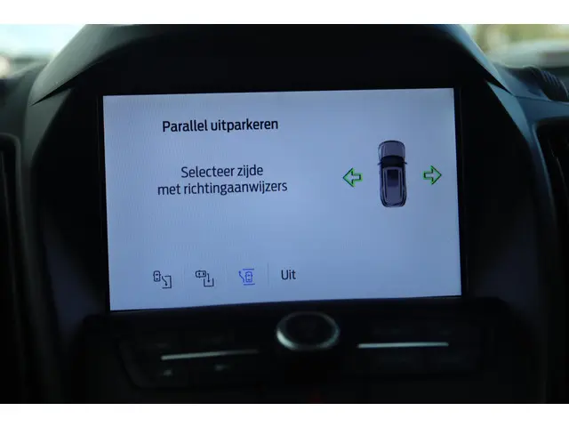 Ford Kuga 1.5 ECOBOOST TITANIUM 2020 Benzine 32