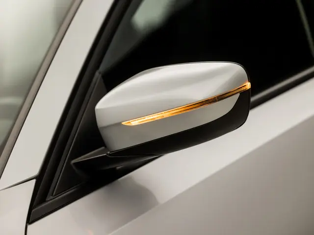 BMW 3 Serie 318i Executive Sportline 2020 Benzine 33