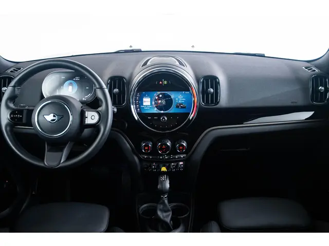 MINI Countryman Cooper SE ALL4 2022 Hybride Benzine 3