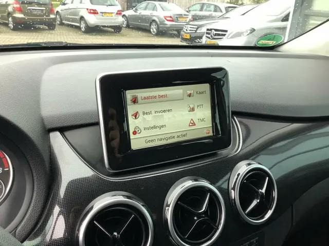 Mercedes-Benz B-Klasse 180 Ambition 2014 Benzine 25