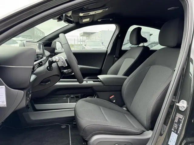 Hyundai IONIQ 6 Connect 77.4 kWh 2025 Elektrisch 9