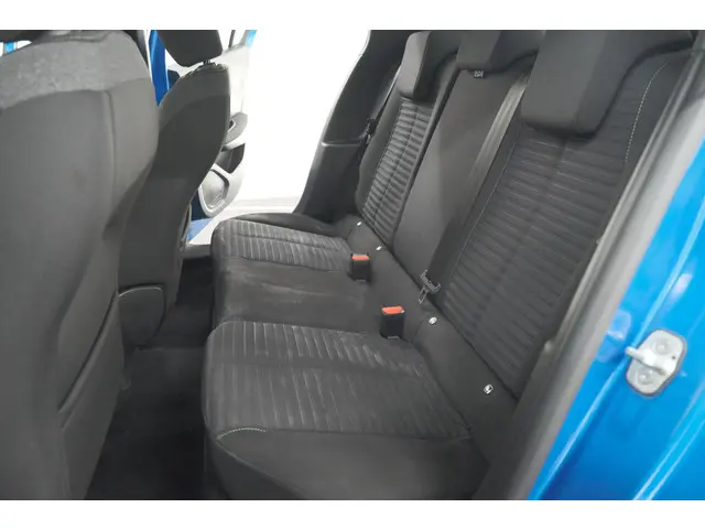 Peugeot 208 PureTech 100 Active 2024 Benzine 28