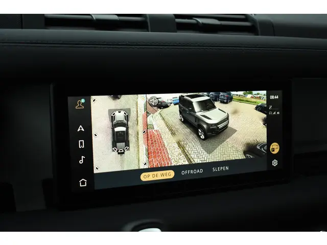 Land Rover Defender 110 3.0 D250 2023 Diesel 24