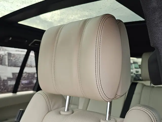 Land Rover Range Rover LANDROVER 2016 Benzine 19
