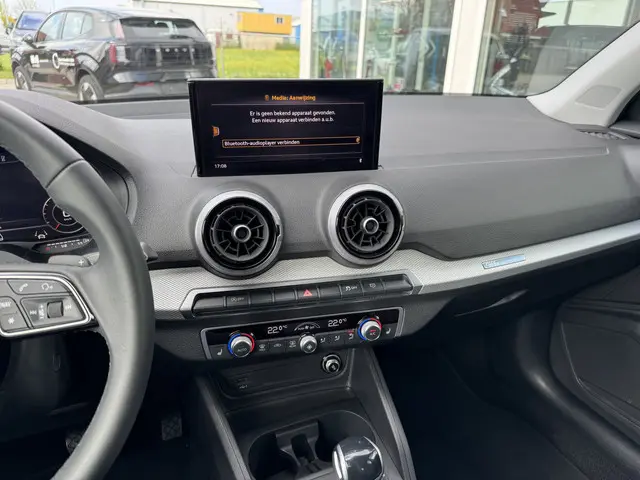 Audi Q2 35 TFSI S Edition 2024 Benzine 25