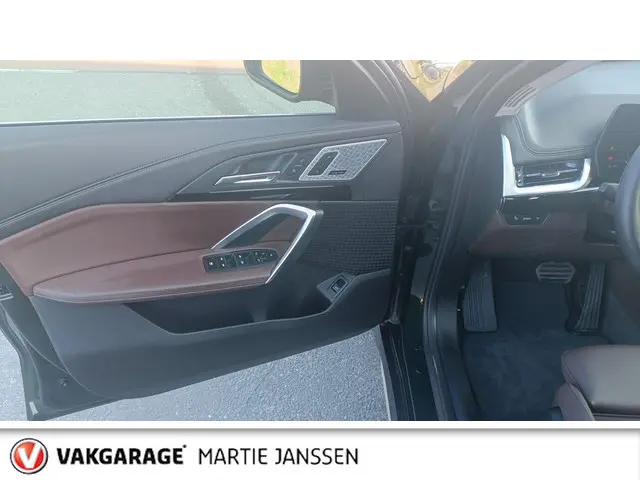 BMW iX1 XDrive30 67 kWh 2024 Elektrisch 22