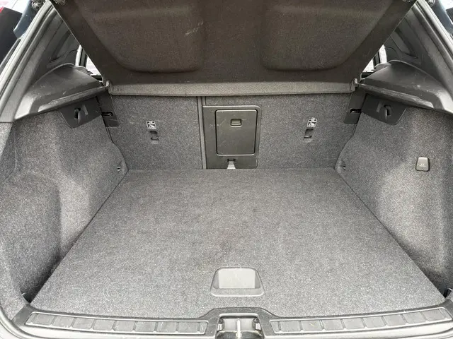 Volvo XC40 1.5 T2 Momentum Business 2022 Benzine 11