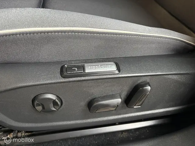 Volkswagen ID.3 First Max. 58 kWh 2020 Elektrisch 13