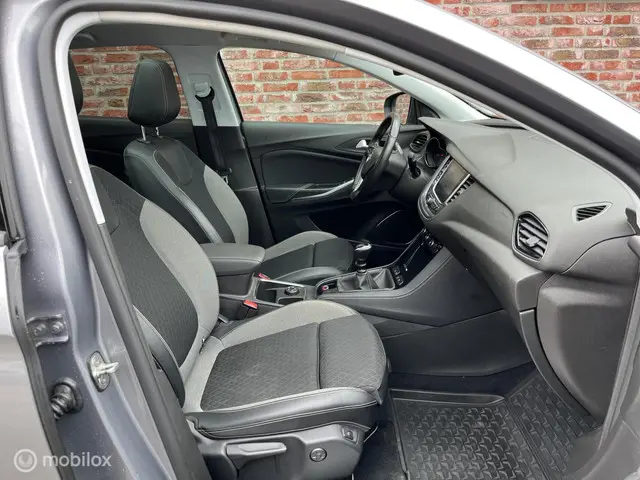 Opel Grandland X 1.2 Turbo Ultimate 2018 Benzine 25