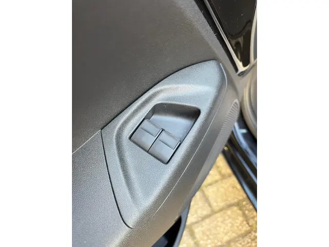 Peugeot 108 1.0 e-VTi Active*AIRCO* 2019 Benzine 10