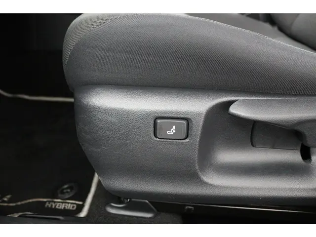 Toyota Corolla 1.8 Hybrid Dynamic 2020 Hybride Benzine 34