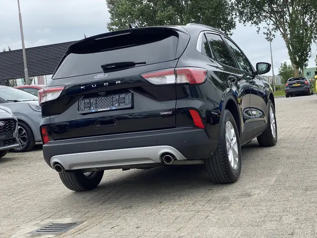 Ford Kuga 2.5 PHEV Titanium 2021 Hybride Benzine 16