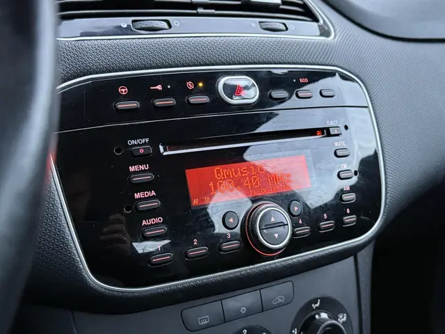 Fiat Punto Evo 0.9 TwinAir Lounge 2013 Benzine 13