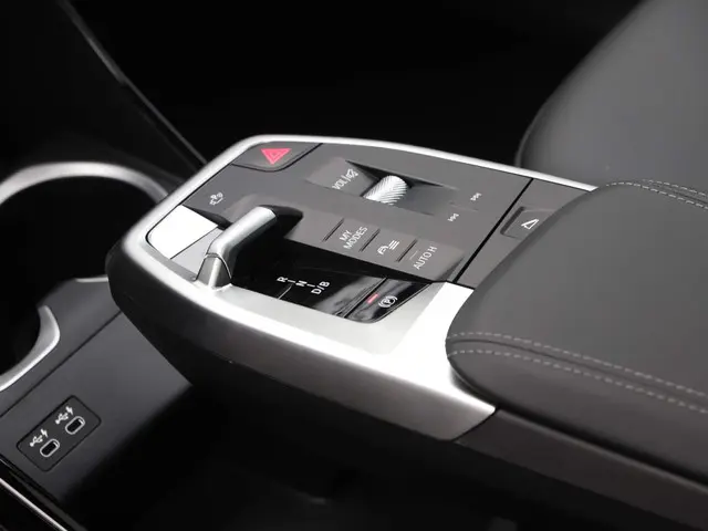 BMW iX2 eDrive20 65kWh 2024 Elektrisch 17
