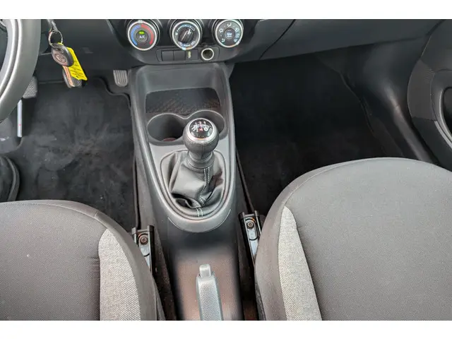 Toyota Aygo X 1.0 VVT-i MT Play 2024 Benzine 23