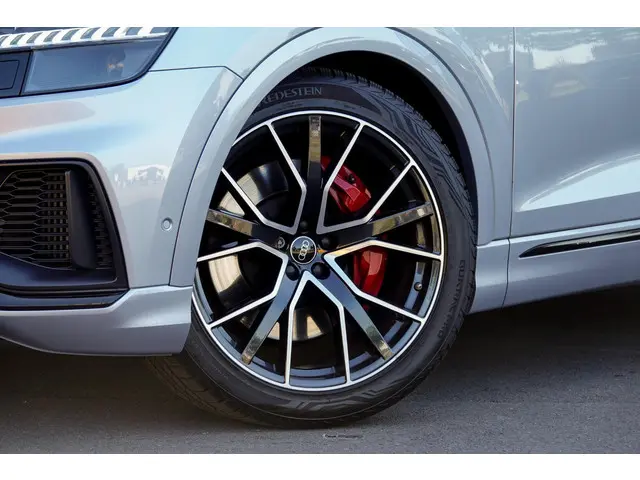 Audi SQ8 4.0 TFSI quattro 2021 Benzine 10
