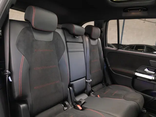Mercedes-Benz EQB 250+ AMG Line LIMITED 2025 Elektrisch 21