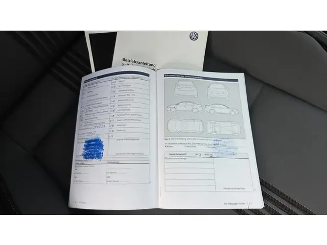 Volkswagen Golf 1.2 TSI Allstar 2016 Benzine 24