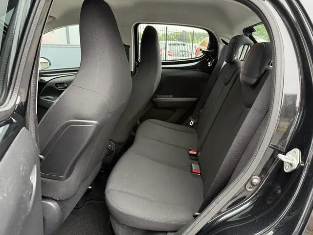 Peugeot 108 1.0 e-VTi Active 2015 Benzine 9