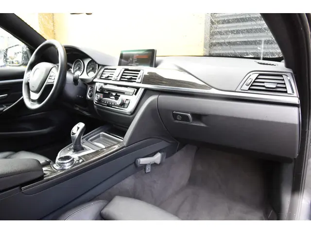BMW 4 Serie Coupé 420i High Executive 2014 Benzine 30