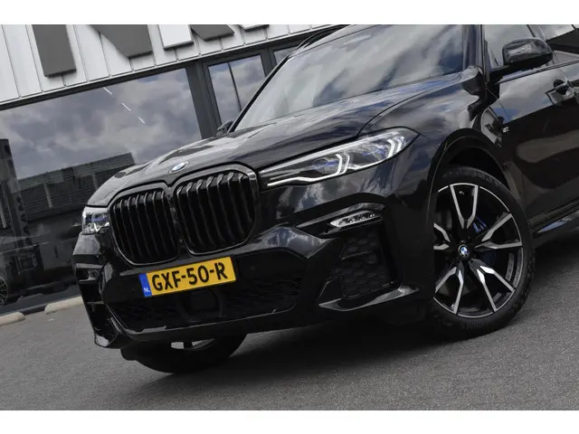 BMW X7 2