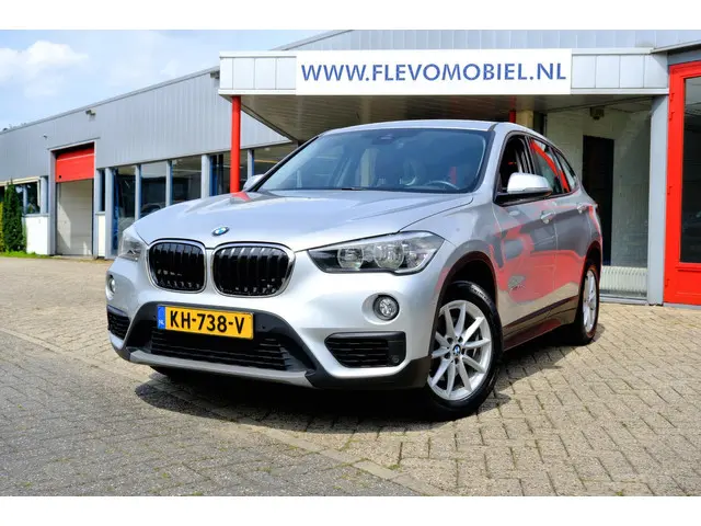 BMW X1 SDrive18d 150pk Clima|Leder|LMV|PDC 2016 Diesel