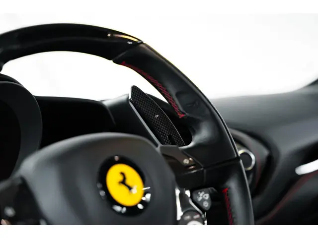 Ferrari 488 3.9 GTB HELE 2017 Benzine 32