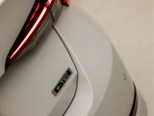 Škoda Octavia 1.0 e-TSI Sport 2023 Benzine 32