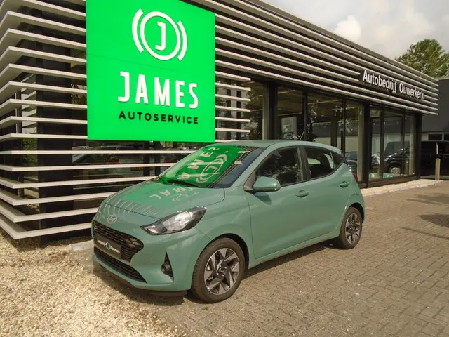 Hyundai i10 1.0 Premium a/t 5-zits 2025 Benzine 3