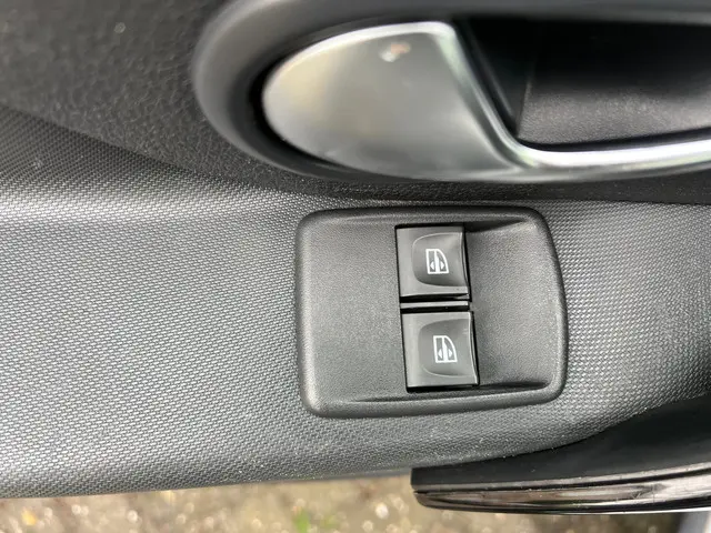 Dacia Logan MCV 0.9 TCe Tech Road 2020 Benzine 12