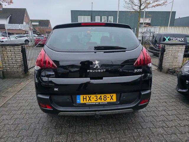 Peugeot 3008 1.2 PureTech Style Trekhaak 2016 Benzine 3