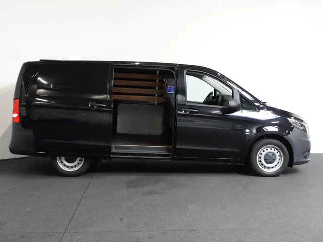 Mercedes-Benz Vito Lang 2021 Diesel 8