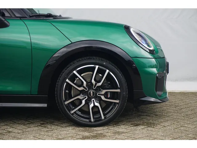 MINI 5-Deurs Cooper S 2025 Benzine 4