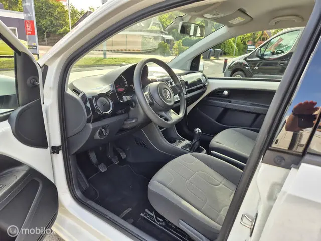 Volkswagen up! 1.0 move up! BlueMotion 2014 Benzine 5