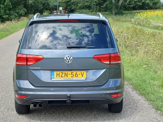 Volkswagen Touran 1.4 TSI Highline 2018 Benzine 7