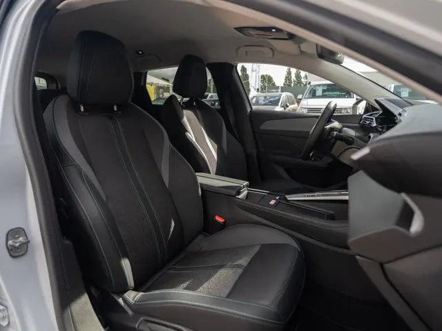 Peugeot 308 YHZT-D21700 2024 Diesel 34