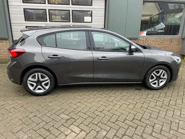 Ford Focus 1.0 EcoBoost Connected 2022 Benzine 5