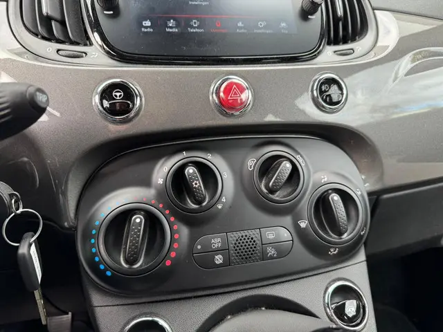 Fiat 500C 1.0 Hybrid Dolcevita 2022 Benzine 16