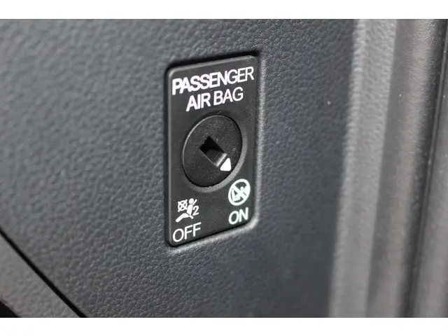 SEAT Arona 1.0 TSI Style Business Intense 2018 Benzine 37