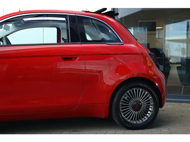 Fiat 500C RED 42 kWh 2023 Elektrisch 7