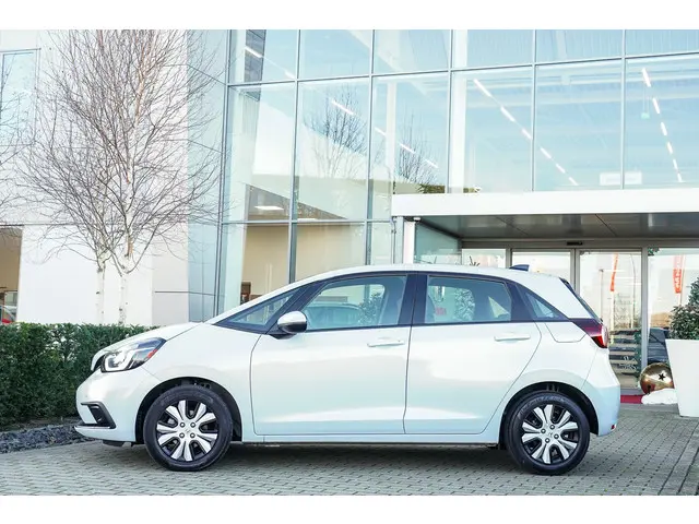 Honda Jazz 1.5i e:HEV ELEGANCE 2022 Hybride Benzine 42