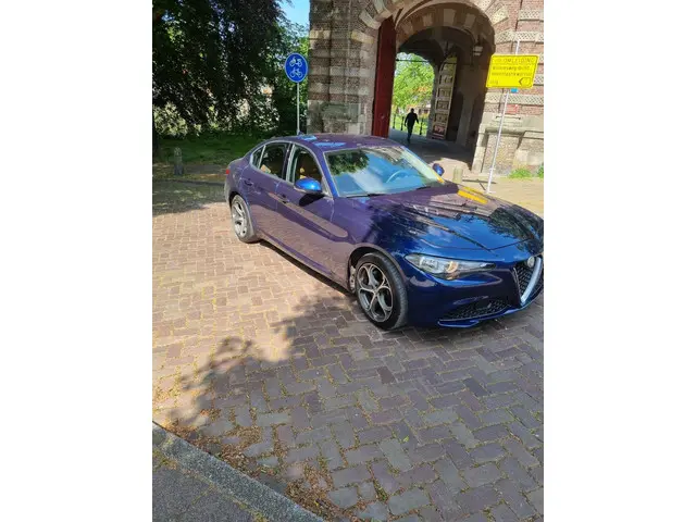 Alfa Romeo Giulia 3