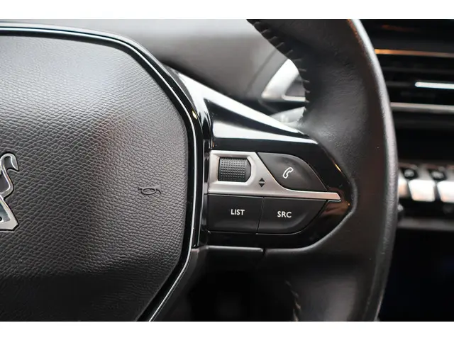 Peugeot 5008 1.2 Active 2021 Benzine 25