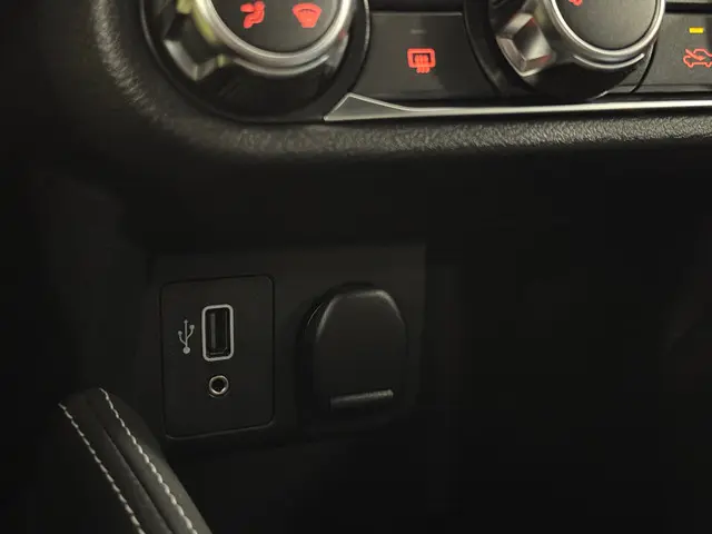 Nissan Micra 1.0 IG-T N-Sport 2022 Benzine 20