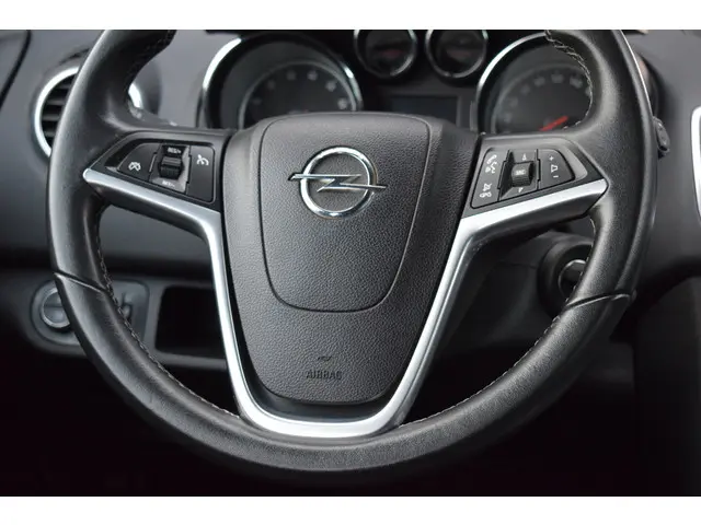 Opel Meriva 1.4 Turbo Cosmo 2015 Benzine 16