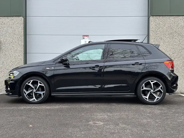 Volkswagen Polo 1.0 TSI Highline 3 x R-Line 2020 Benzine 8