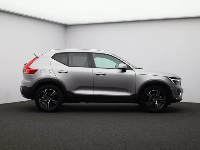 Volvo XC40 B3 163PK Core Business Edition 2025 Benzine 7